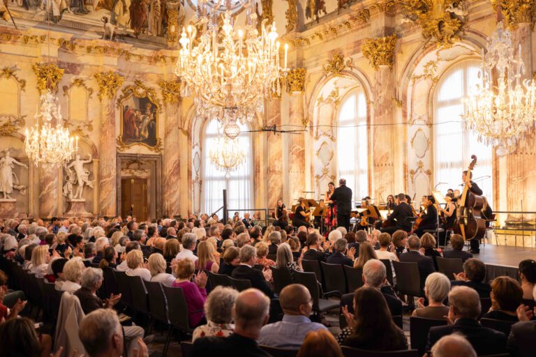 Mozartfest Würzburg: Konzert im Kaisersaal der Residenz